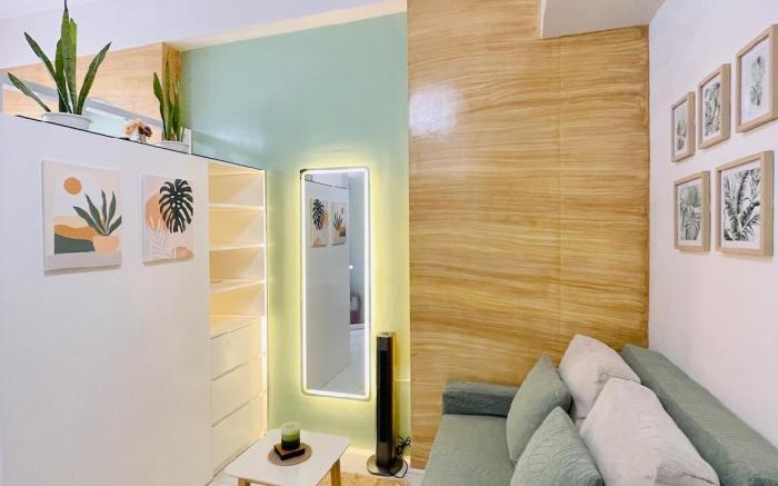 * * WV 16 Minimalist Zen Studio