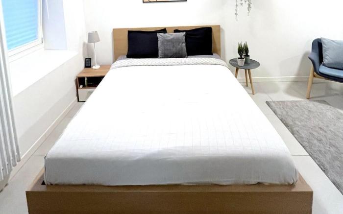 The Hidden Studio | Comfy & Steps From the Lake!