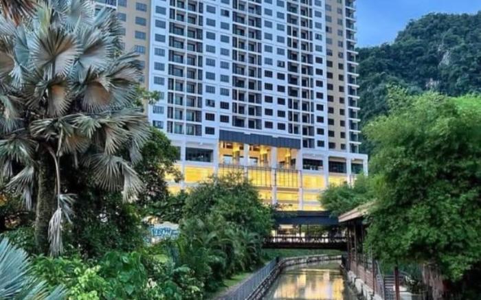 Hotspring 2 Room Suite 1910 with Theme Park View