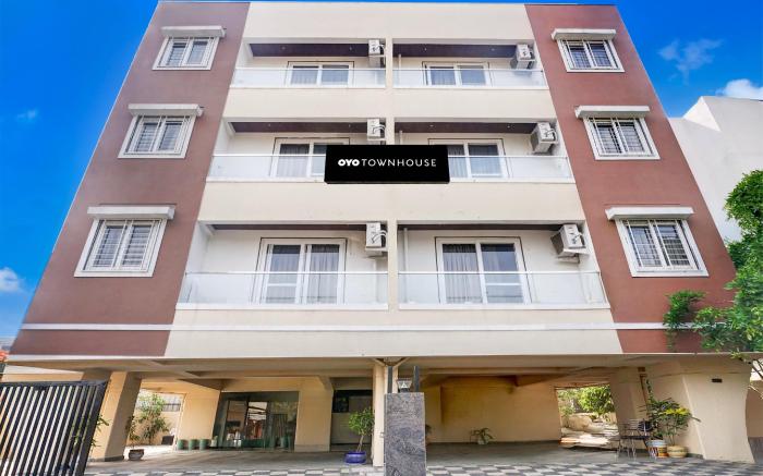 Townhouse Hotel Metro