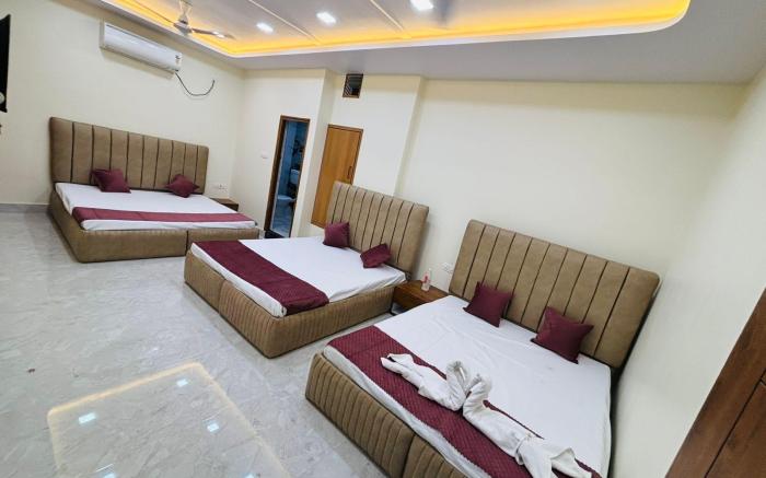 THE RAGHUVANSHI PAYING GUEST HOUSE