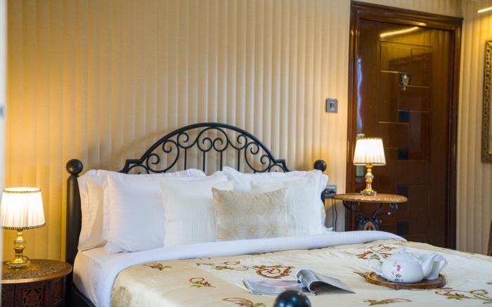 ELIVAAS Zephyr | Luxury cottages near Kempty Falls
