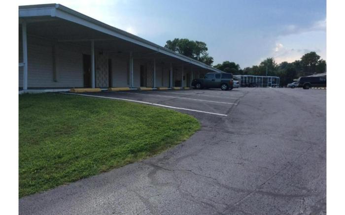 OYO 1002370 Village Inn