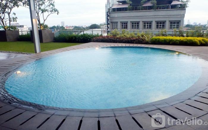 Spacious Comfy Studio Kemang Mansion By Travelio
