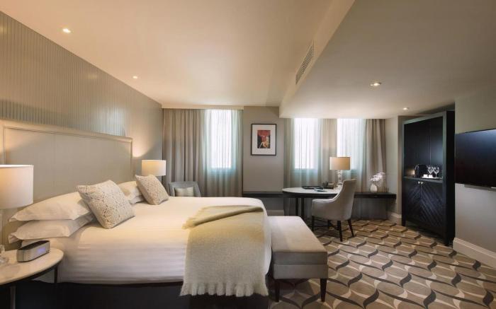 Mayfair Hotel
