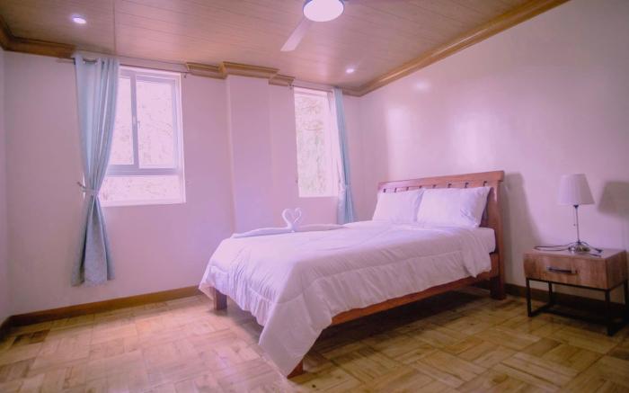 Orange House Golf Estate Unit B 2nd Floor