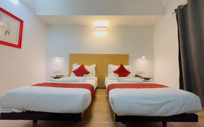 Hotel Aarkay Palace
