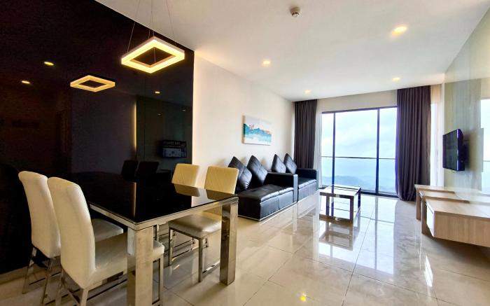 Grand Ion Delemen ComfySuite 2BR2B 02