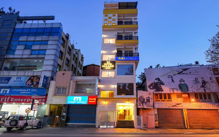 FabHotel Maark Inn