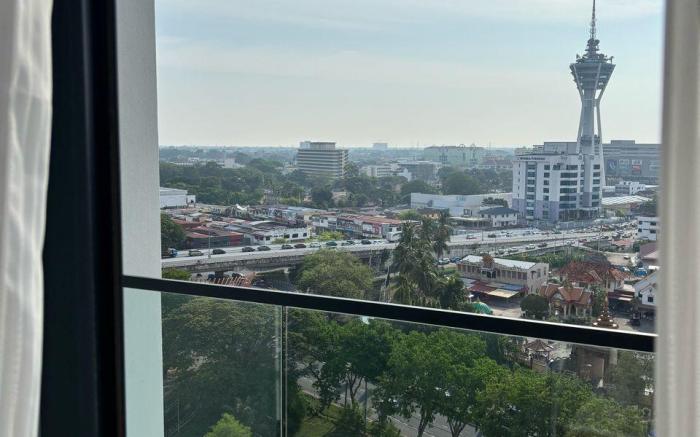 Comfy Stay Near Aman Central | Infinity Pool