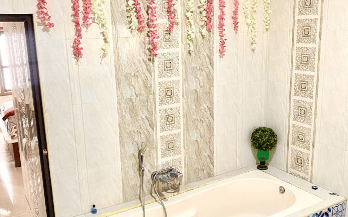 Cherry Croft- Premium Pent house with Hot bath tub