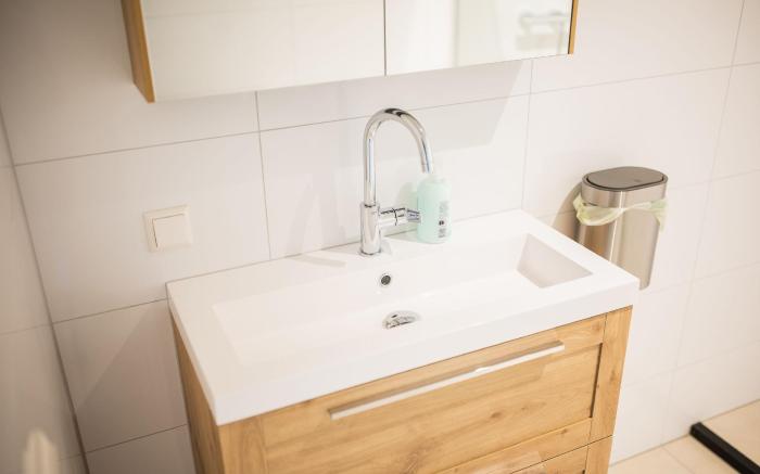 Contemporary Stylish 3BDR Apartment  PKA