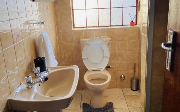 GWMV Guest House 