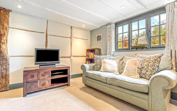 Hunts Cottage - Pet friendly - From £200 Per Night