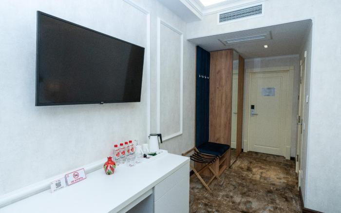 Garnet Mir Hotel