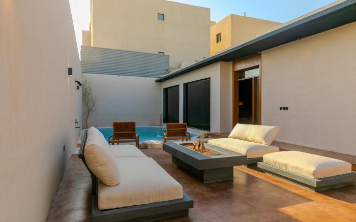 Portal Chalets With Private Pool - Al Arid (A1)