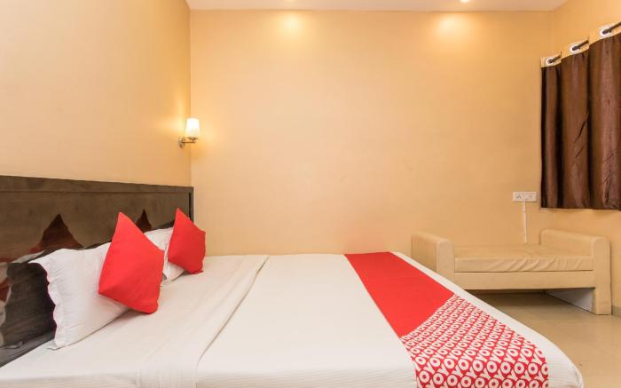 OYO 9903 Hotel Care Residency
