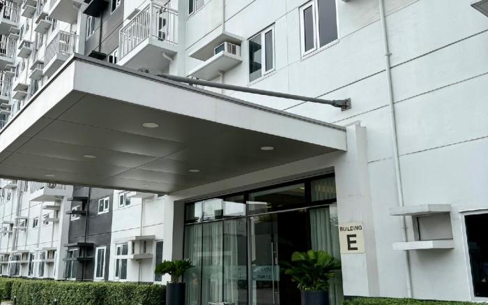 Urban Oasis 2BR with Multiple Pools at SMDC Charm