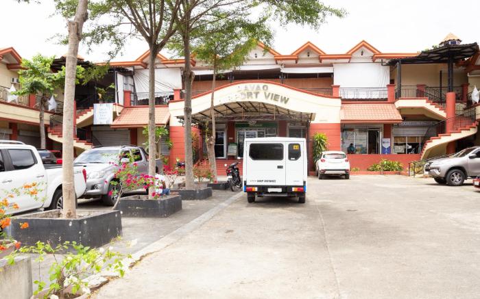 OYO 150 Davao Airport View Hotel