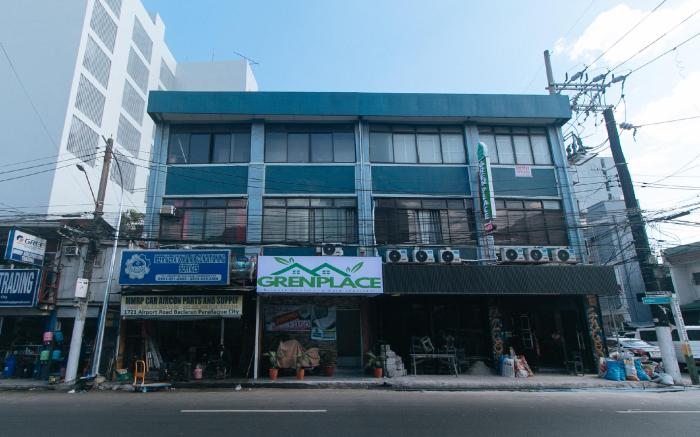 GREN PLACE near Baclaran Airport Road by RedDoorz 