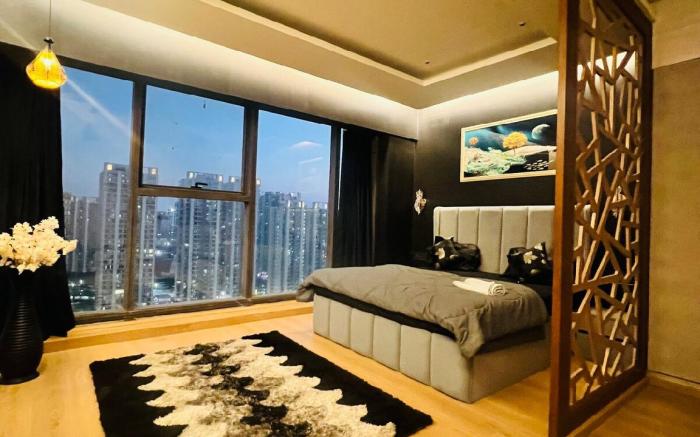 Galaxy blu shappire - Black theme luxurious suite
