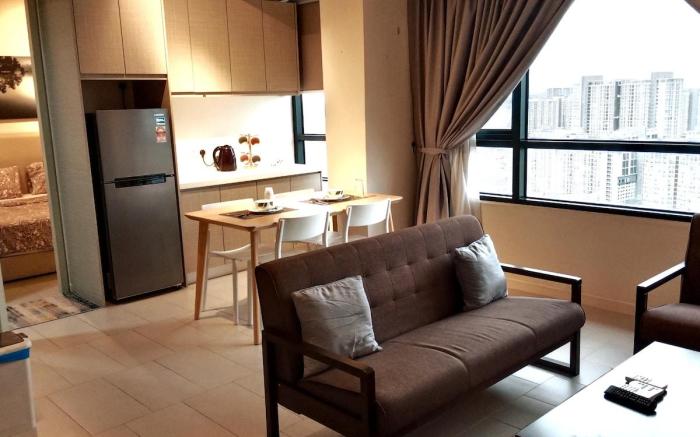 Executive Suite-1BR~tamari|WIFI|NETFLIX| Parking