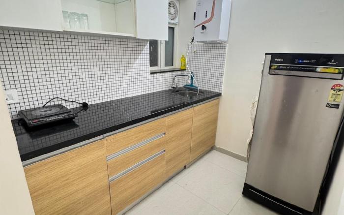 Pixiestays:1bhk near NESCO Malad