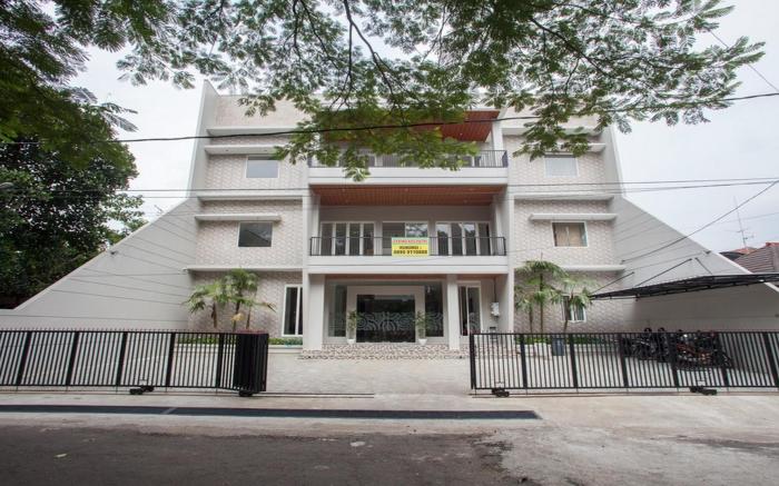 RedDoorz Syariah near Universitas Negeri Malang