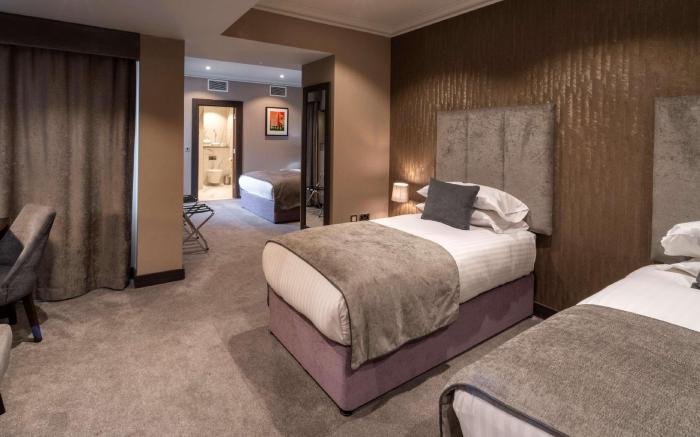 DoubleTree by Hilton Belfast City Ten Square