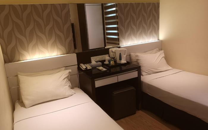The V Hotel