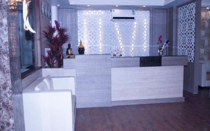 Parkside Navjyoti Hotel