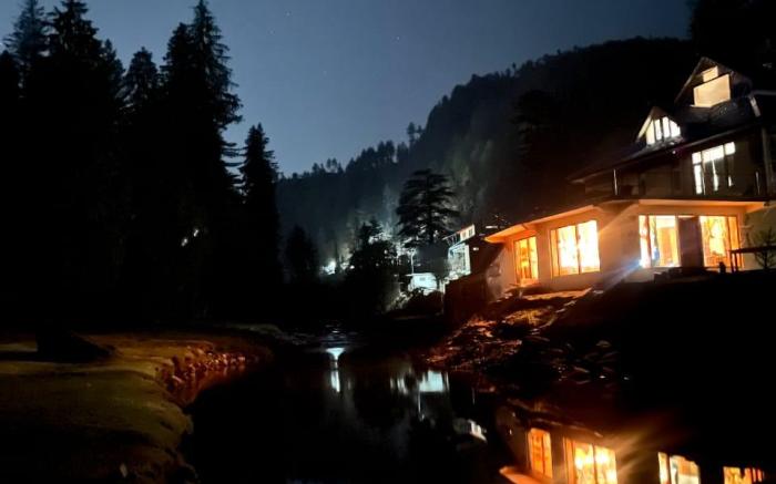 Shiva Valley Riverside, Gadagusain