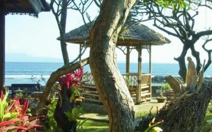 Bungalow Geringsing Candidasa