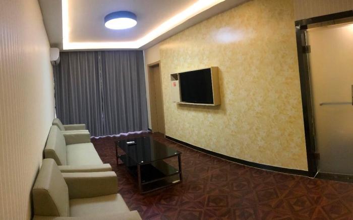 7 Days Premium Zibo Huantai Xinyu Building