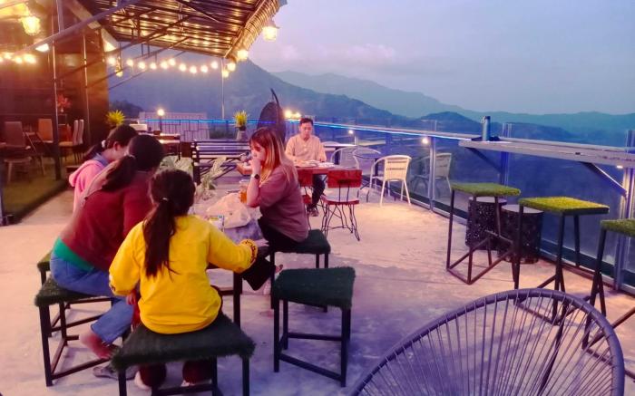 Dragon Hill Resort