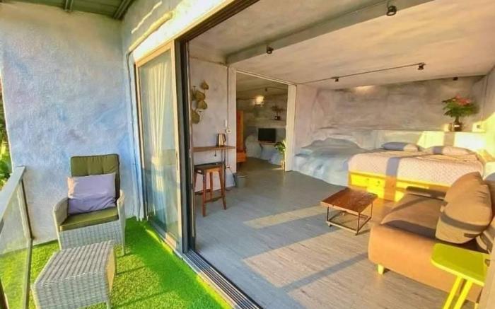 Dragon Hill Resort