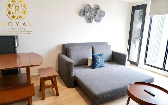 Royal Suites 1BR | Pollux Habibie Apartment