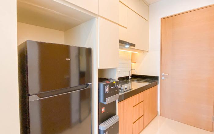 Comfy Studio at Ciputra World 2 Apt By Travelio