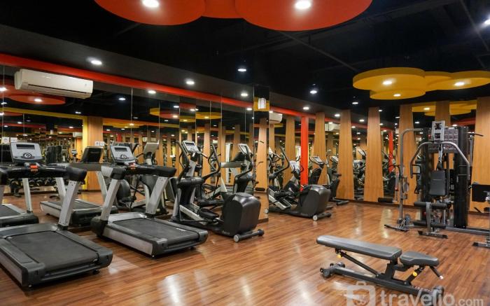 Comfy 2BR Apt at Signature Park Grande By Travelio