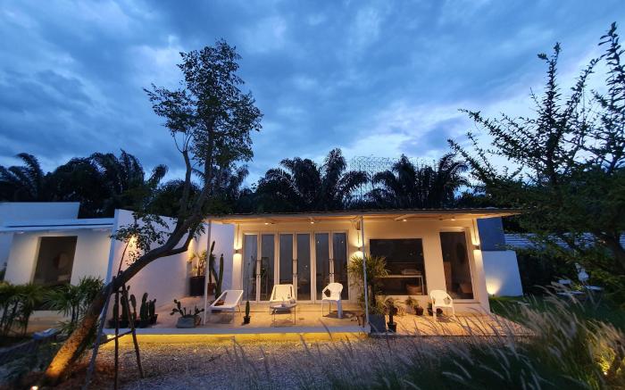 MEET Boutique Resort