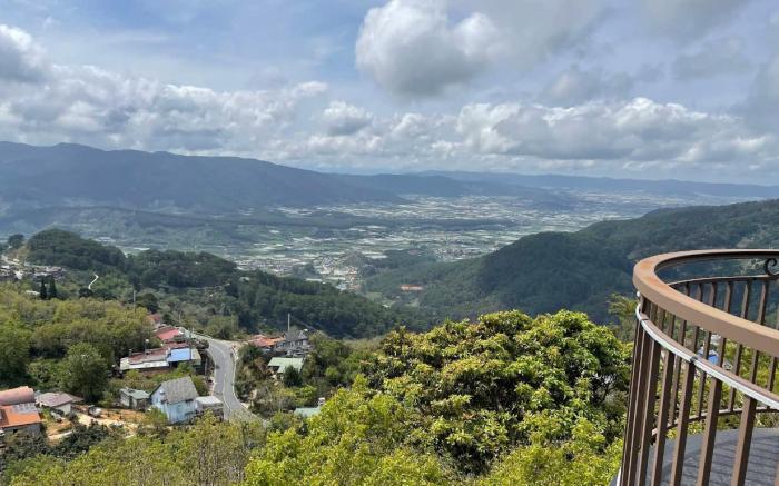 Vuon Hong Le Phuc-Cau Dat Glamping Retreat Dat Lat