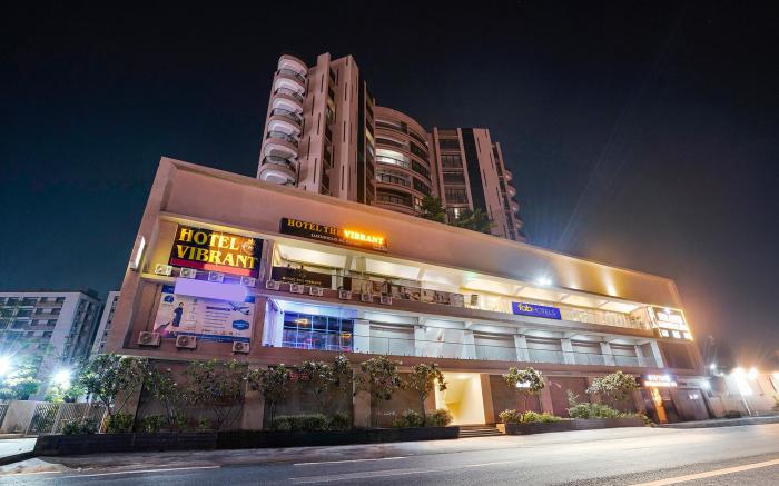 FabHotel The Vibrant - Nr. Tapovan Circle