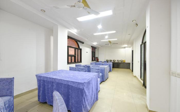 FabHotel Delhi Darbar