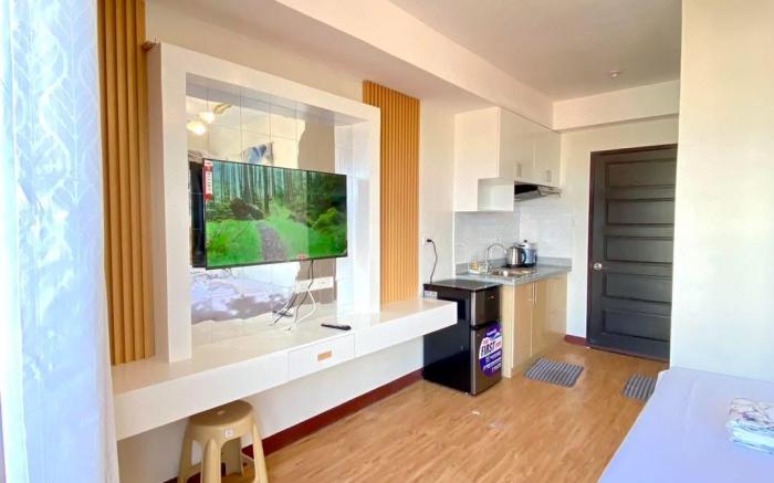Mesaverte Condo w/ Balcony+Strong Wifi+Netflix 