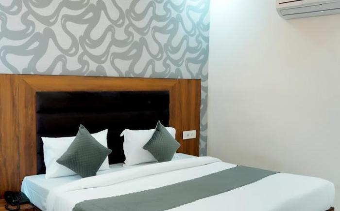 Hotel Thames Zirakpur Chandigarh Highway 