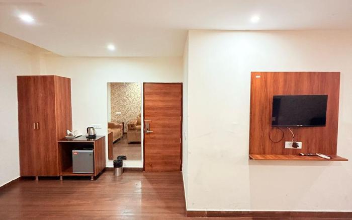 Hotel Thames Zirakpur Chandigarh Highway 