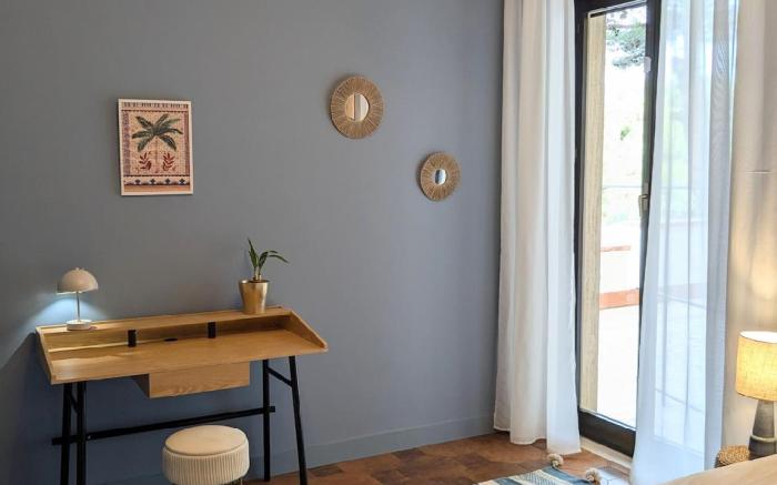 The Place-Seaview Room, shared bathroom *free yoga