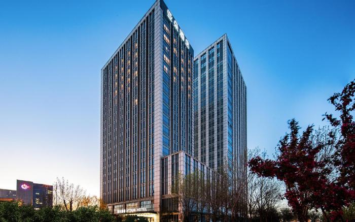 Atour Hotel Tianjin Binhai West Railway Station