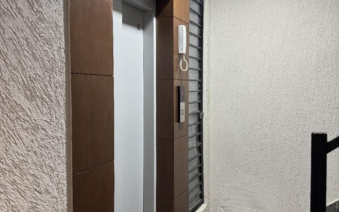 Divine India, Service Apartment 3BHK, 267