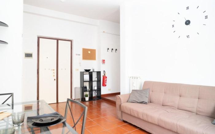 Modern two-room apartment 10 minutes to Colosseum